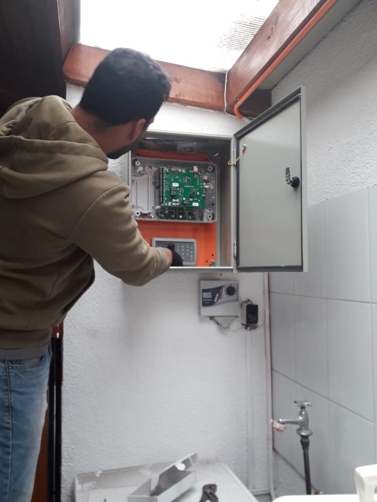 ENERGIZADOR 4J1S Y TECLERA en Las Condes